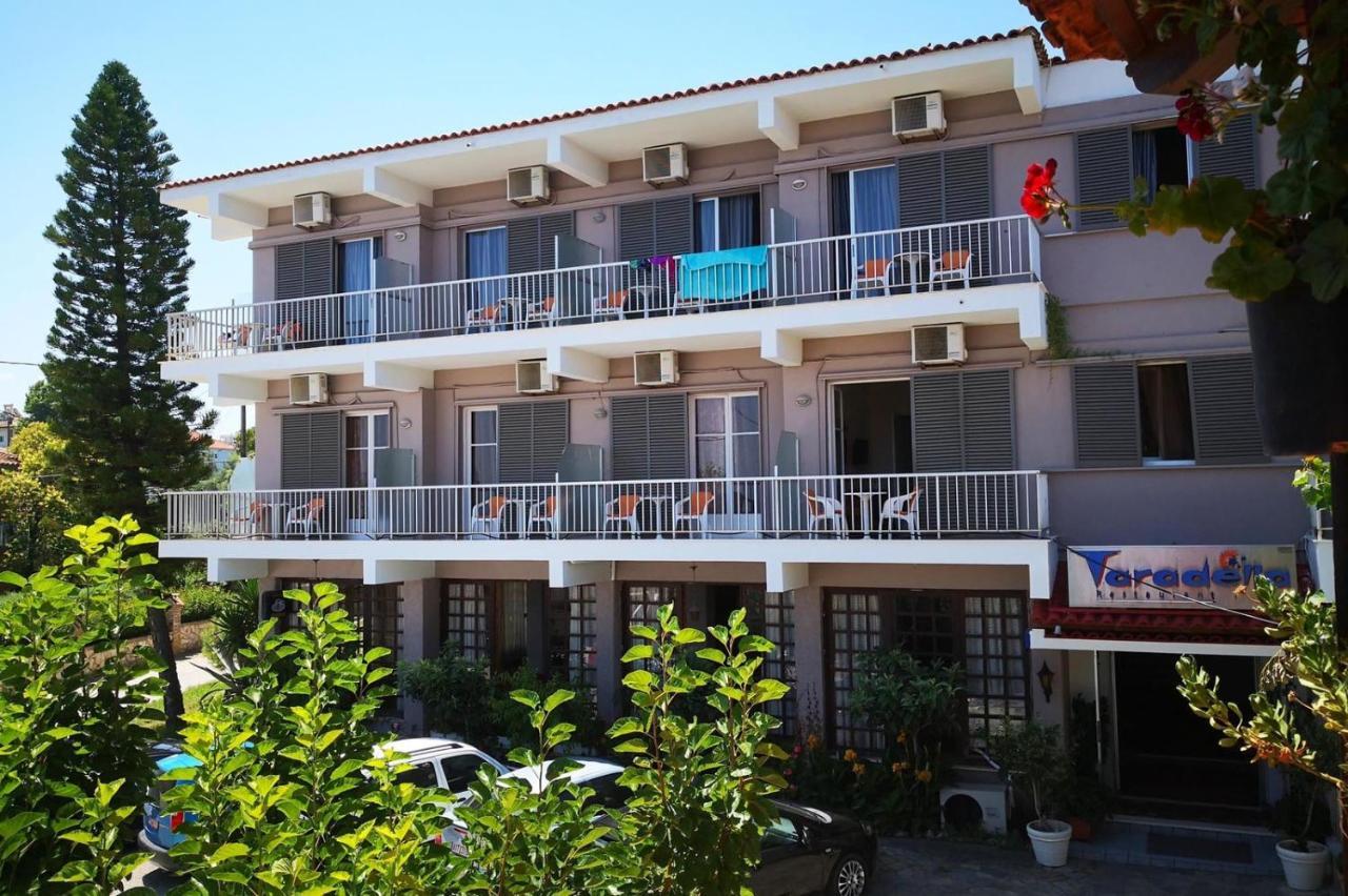 Taradella Hotel Αλισσός Εξωτερικό φωτογραφία